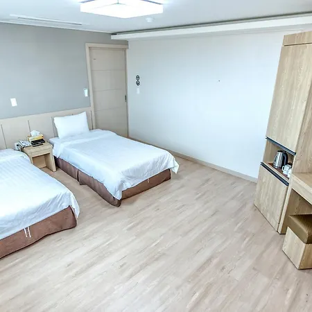 Jungmoon City Hotel & J-Hill Hotel Seogwipo Exterior photo