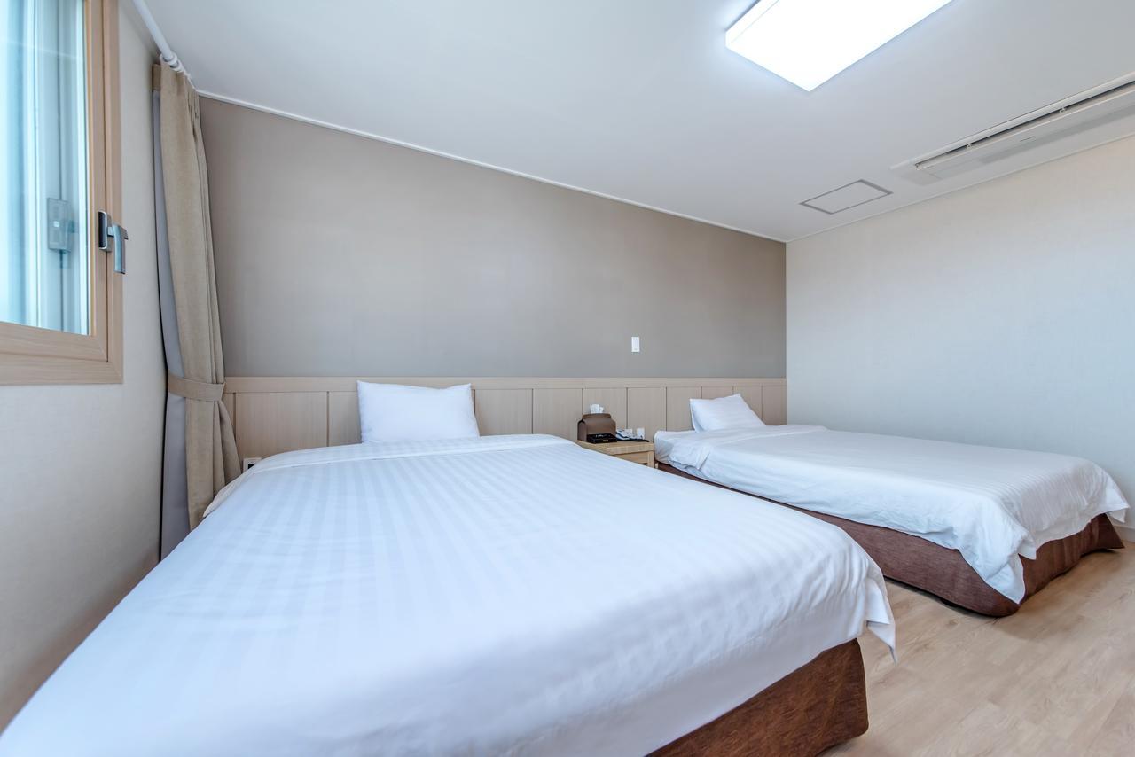 Hotel Jungmoon & J-hill